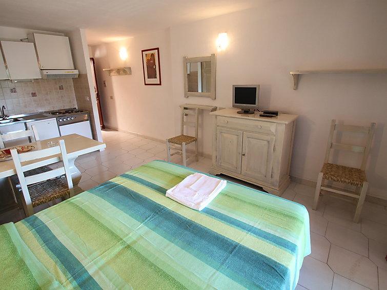 Aparthotel Bougainvillae Liscia di Vacca
