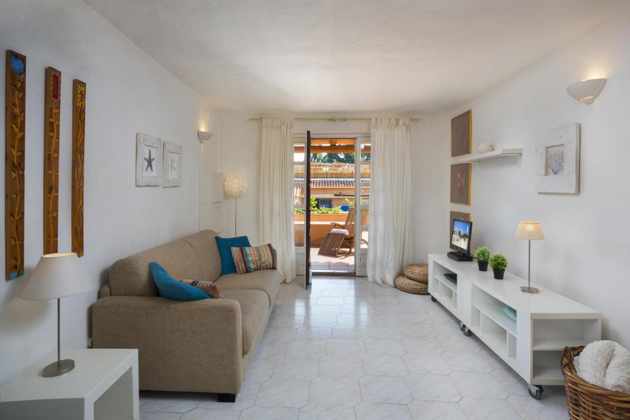 Aparthotel Bougainvillae 2*
